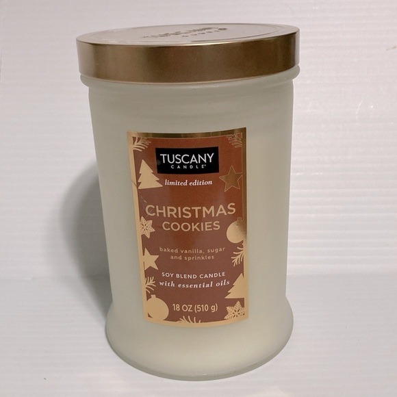 TUSCANY Candle Christmas Cookies Scented Baked Vanilla Sugar and Sprinkles 18 oz - Picture 2 of 6